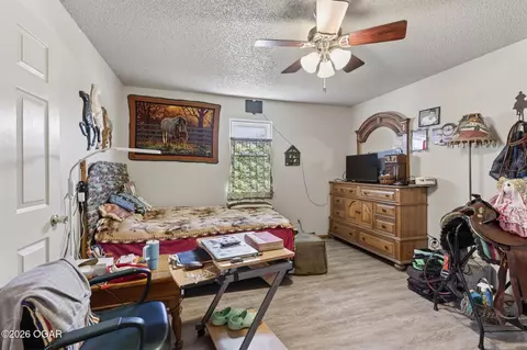 522 S Hall Street Webb City Mo 64870 St, Webb City, MO 64870