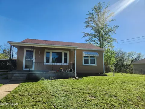 910 W Vine Street Carthage Mo 64836 St, Carthage, MO 64836