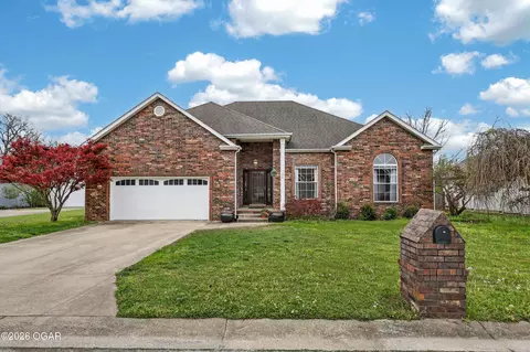 124 Briar Meadow Drive Carl Junction Mo 64834 Dr, Carl Junction, MO 64834