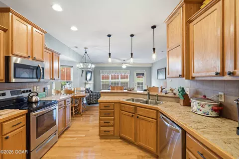 Kitchen - 101 Residence Lane Branson Mo 65616 Ln, Branson, MO 65616 photo 2 of 2