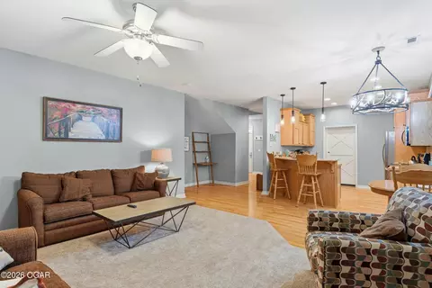 Living - 101 Residence Lane Branson Mo 65616 Ln, Branson, MO 65616 photo 2 of 4