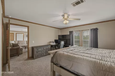 Bedroom - Undisclosed, Shell Knob, MO 65747 photo 3 of 8