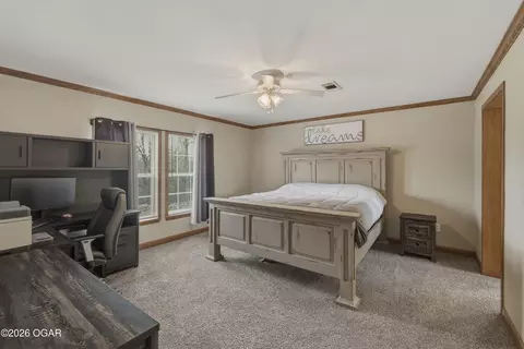 Bedroom - Undisclosed, Shell Knob, MO 65747 photo 2 of 8