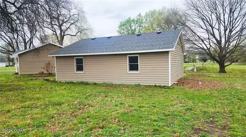 Exterior - 301 E Walnut Weir Ks 66781, Weir, KS 66781 photo 4 of 8
