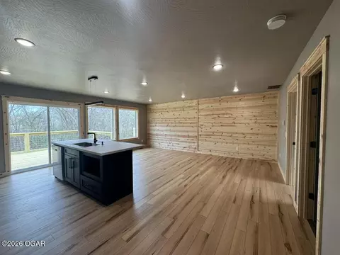 Living - Undisclosed, Monett, MO 65708 photo 1 of 1