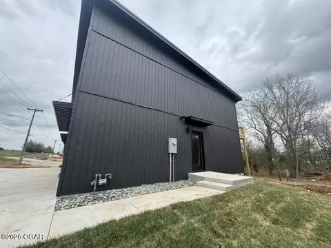 Exterior - Undisclosed, Monett, MO 65708 photo 4 of 5