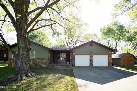 800 Oak Lamar Mo 64759, Lamar, MO 64759