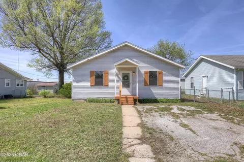 908 Jefferson Avenue Joplin Mo 64801 Ave, Joplin, MO 64801