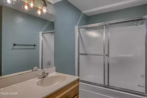 Bath - 3415 N Willow Road Joplin Mo 64801 Rd, Joplin, MO 64801 photo 3 of 3