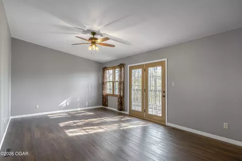 Living - 3415 N Willow Road Joplin Mo 64801 Rd, Joplin, MO 64801 photo 2 of 6