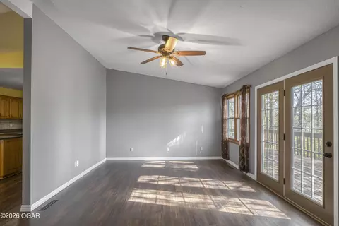 Living - 3415 N Willow Road Joplin Mo 64801 Rd, Joplin, MO 64801 photo 4 of 6