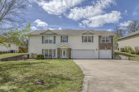 2914 N Hickory Avenue Joplin Mo 64801 Ave, Joplin, MO 64801