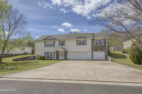 2914 N Hickory Avenue Joplin Mo 64801 Ave, Joplin, MO 64801