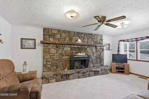 Living - 577 Mcnatt Road Neosho Mo 64850, Neosho, MO 64850 photo 1 of 4