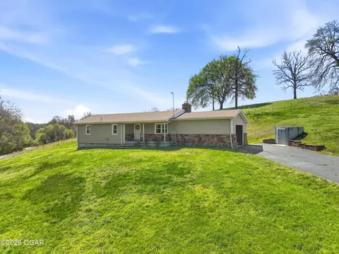 Exterior - 577 Mcnatt Road Neosho Mo 64850, Neosho, MO 64850 photo 2 of 5