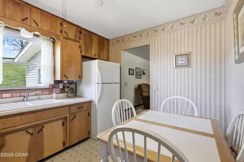 Kitchen - 577 Mcnatt Road Neosho Mo 64850, Neosho, MO 64850 photo 4 of 4