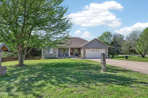 8205 County Lane 214 Joplin Mo 64801, Joplin, MO 64801
