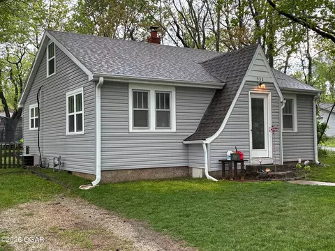 532 S Devon Avenue Webb City Mo 64870 Ave, Webb City, MO 64870