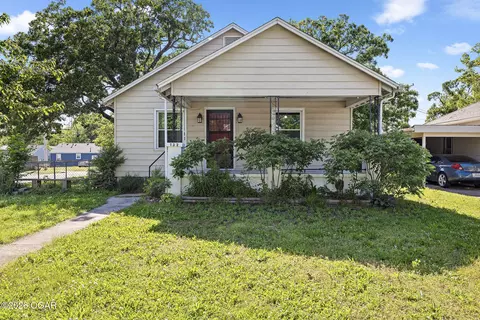 132 S Mc Connell Avenue Joplin Mo 64801 Ave, Joplin, MO 64801