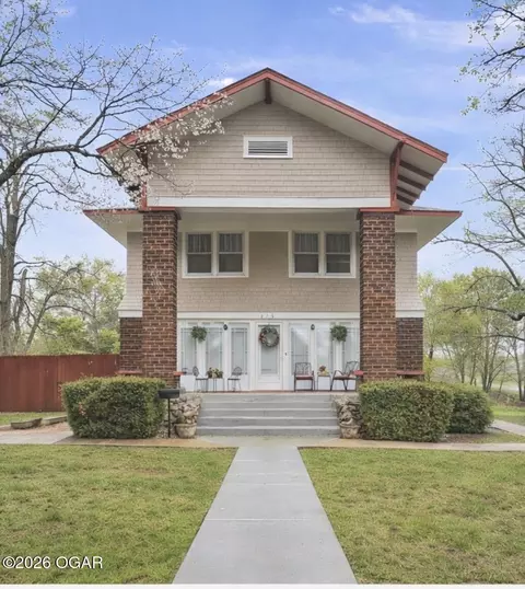 215 E Mckinney Street Neosho Mo 64850 St, Neosho, MO 64850