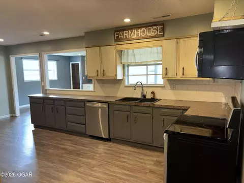 Kitchen - 1021 Skyline Drive Neosho Mo 64850 Dr, Neosho, MO 64850 photo 1 of 2
