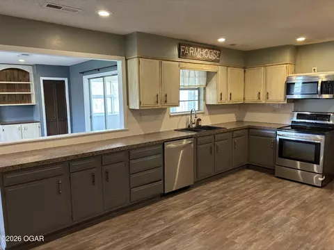 Kitchen - 1021 Skyline Drive Neosho Mo 64850 Dr, Neosho, MO 64850 photo 2 of 2