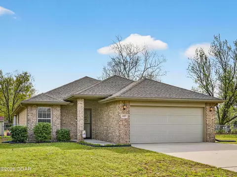 1327 N Goetz Boulevard Joplin Mo 64801 Blvd, Joplin, MO 64801