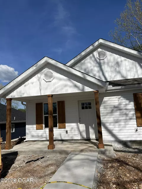 705 N Tennessee Avenue Carterville Mo 64835 Ave, Carterville, MO 64835