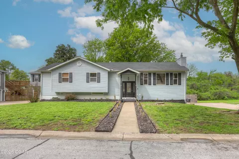 2024 Redbird Drive Webb City Mo 64870 Dr, Webb City, MO 64870