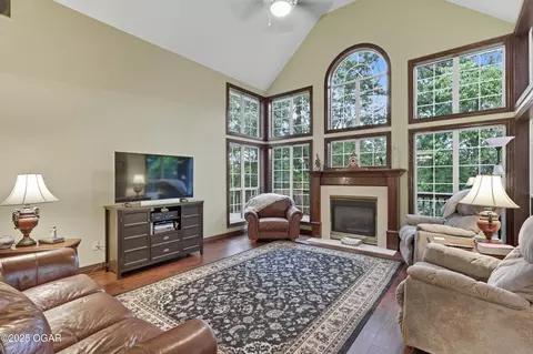 Living - 4948 Deer Run Loop Carthage Mo 64836 Loop, Carthage, MO 64836 photo 2 of 2