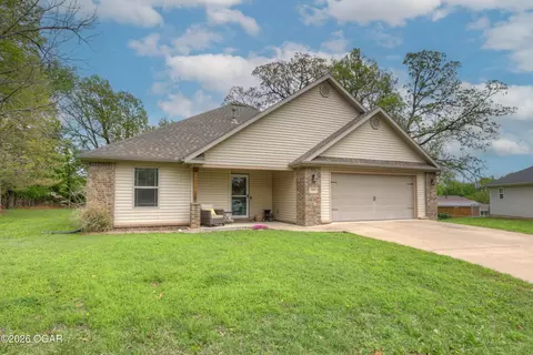 211 N St Clair Court Joplin Mo 64801 Ct, Joplin, MO 64801