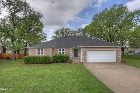 810 Briarbrook Drive Carl Junction Mo 64834 Dr, Carl Junction, MO 64834
