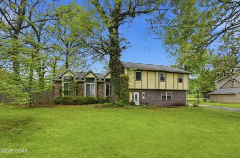 2098 Oak Cliff Road Joplin Mo 64801 Rd, Joplin, MO 64801