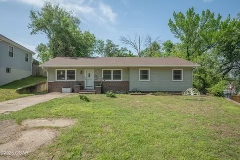 1626 Jefferson Circle Webb City Mo 64870 Cir, Webb City, MO 64870