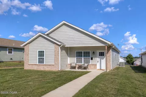 2215 S Kentucky Avenue Joplin Mo 64804 Ave, Joplin, MO 64804