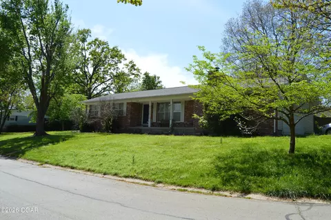 1258 Circle Drive Neosho Mo 64850 Dr, Neosho, MO 64850