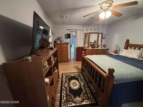 Bedroom - 336 Wills Lane Seneca Mo 64865 Ln, Seneca, MO 64865 photo 2 of 3
