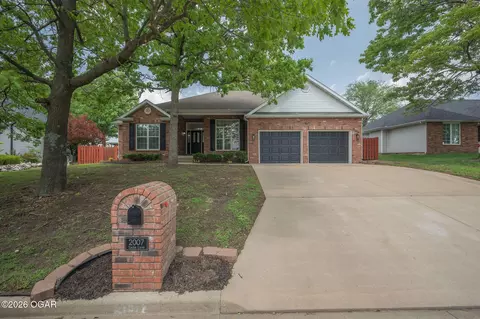 2007 E Sadie Lane Joplin Mo 64801 Ln, Joplin, MO 64801