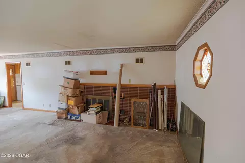 Living - 107 W 4th Street Lamar Mo 64759 St, Lamar, MO 64759 photo 1 of 6