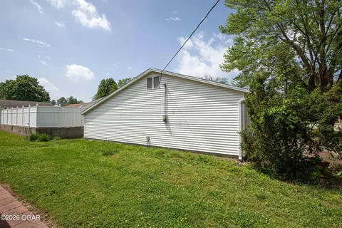 Exterior - 107 W 4th Street Lamar Mo 64759 St, Lamar, MO 64759 photo 8 of 8