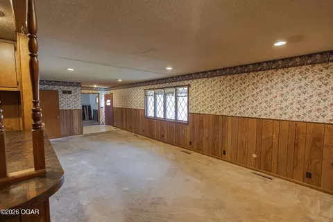 Living - 107 W 4th Street Lamar Mo 64759 St, Lamar, MO 64759 photo 6 of 6