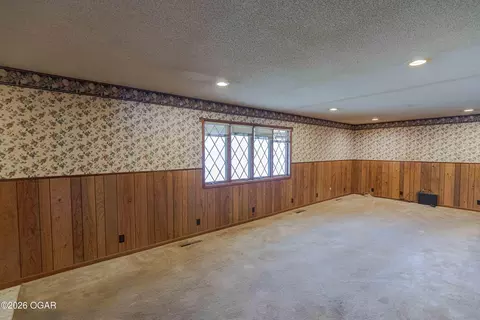 Living - 107 W 4th Street Lamar Mo 64759 St, Lamar, MO 64759 photo 4 of 6