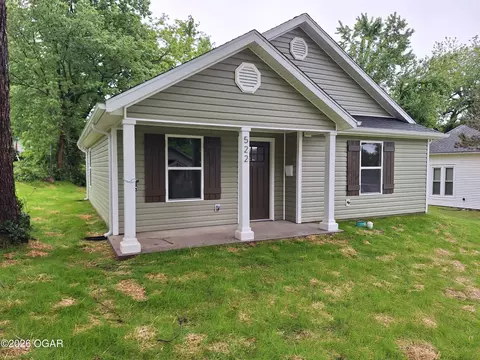 522 E Macon Street Carthage Mo 64836 St, Carthage, MO 64836