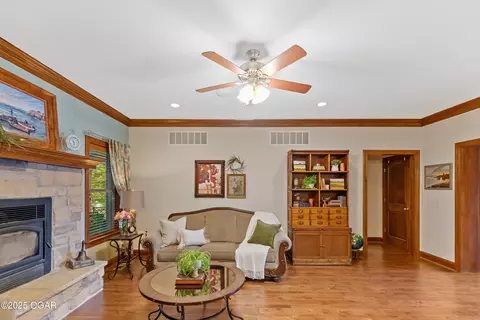 Living - 25949 Paper Loop Joplin Mo 64801, Joplin, MO 64801 photo 2 of 2