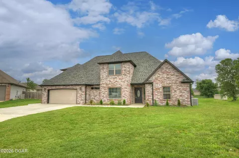 2420 E Natalie Court Joplin Mo 64801 Ct, Joplin, MO 64801