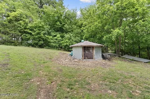 Exterior - 1010 Monroe Road Anderson Mo 64831 Rd, Anderson, MO 64831 photo 2 of 8