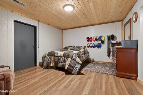 Bedroom - 13830 E Musket Road Nevada Mo 64772 Rd, Nevada, MO 64772 photo 9 of 10