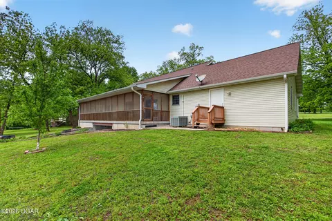 Exterior - 13830 E Musket Road Nevada Mo 64772 Rd, Nevada, MO 64772 photo 8 of 12