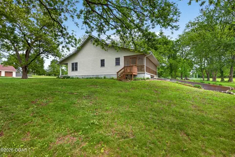 Exterior - 13830 E Musket Road Nevada Mo 64772 Rd, Nevada, MO 64772 photo 2 of 12