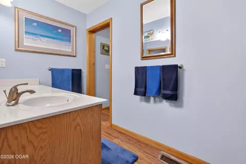 Bath - 13830 E Musket Road Nevada Mo 64772 Rd, Nevada, MO 64772 photo 3 of 6